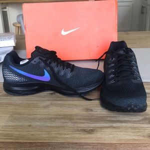 Women’s Nike Zoom All Out running shoes size 9